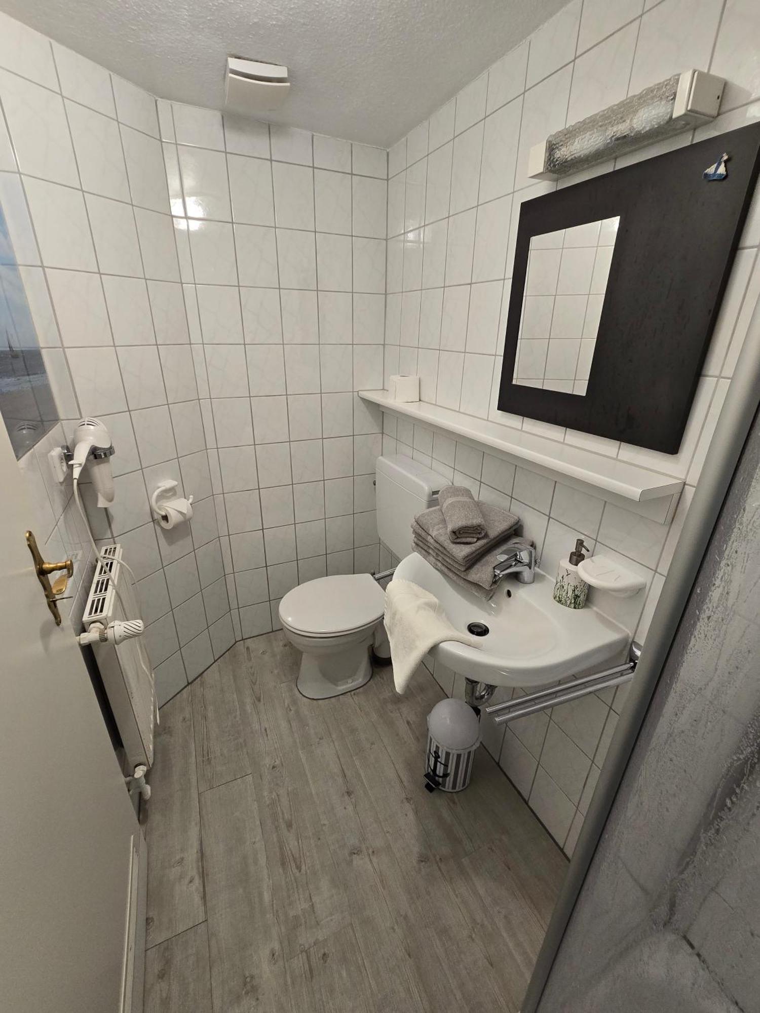 Luetjeoog Apartment นอร์เดอร์ไน ภายนอก รูปภาพ